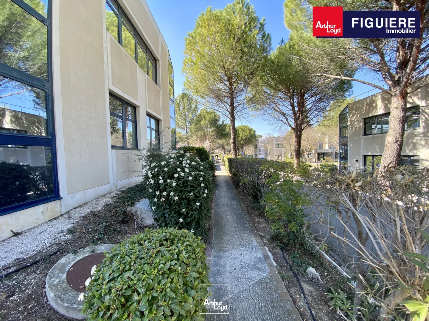 Grand plateau de bureaux rénové à louer au Pôle d'Activités d'Aix