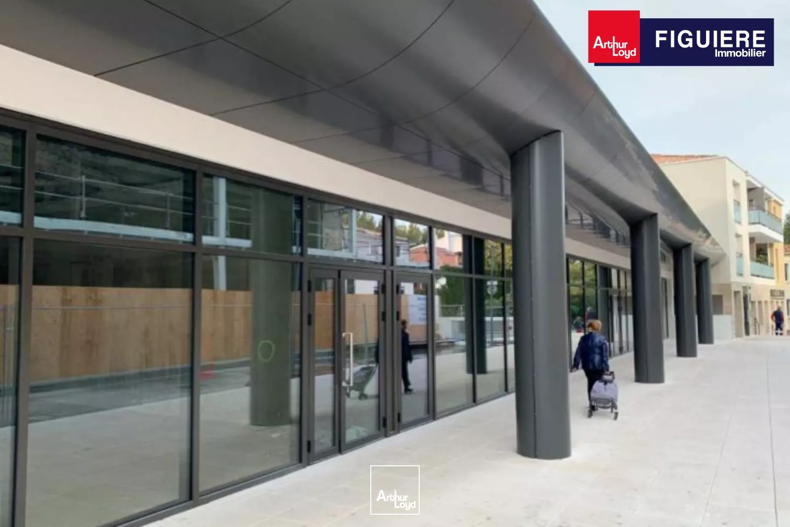 LOCAUX COMMERCIAUX NEUFS A LOUER CENTRE VILLE ISTRES