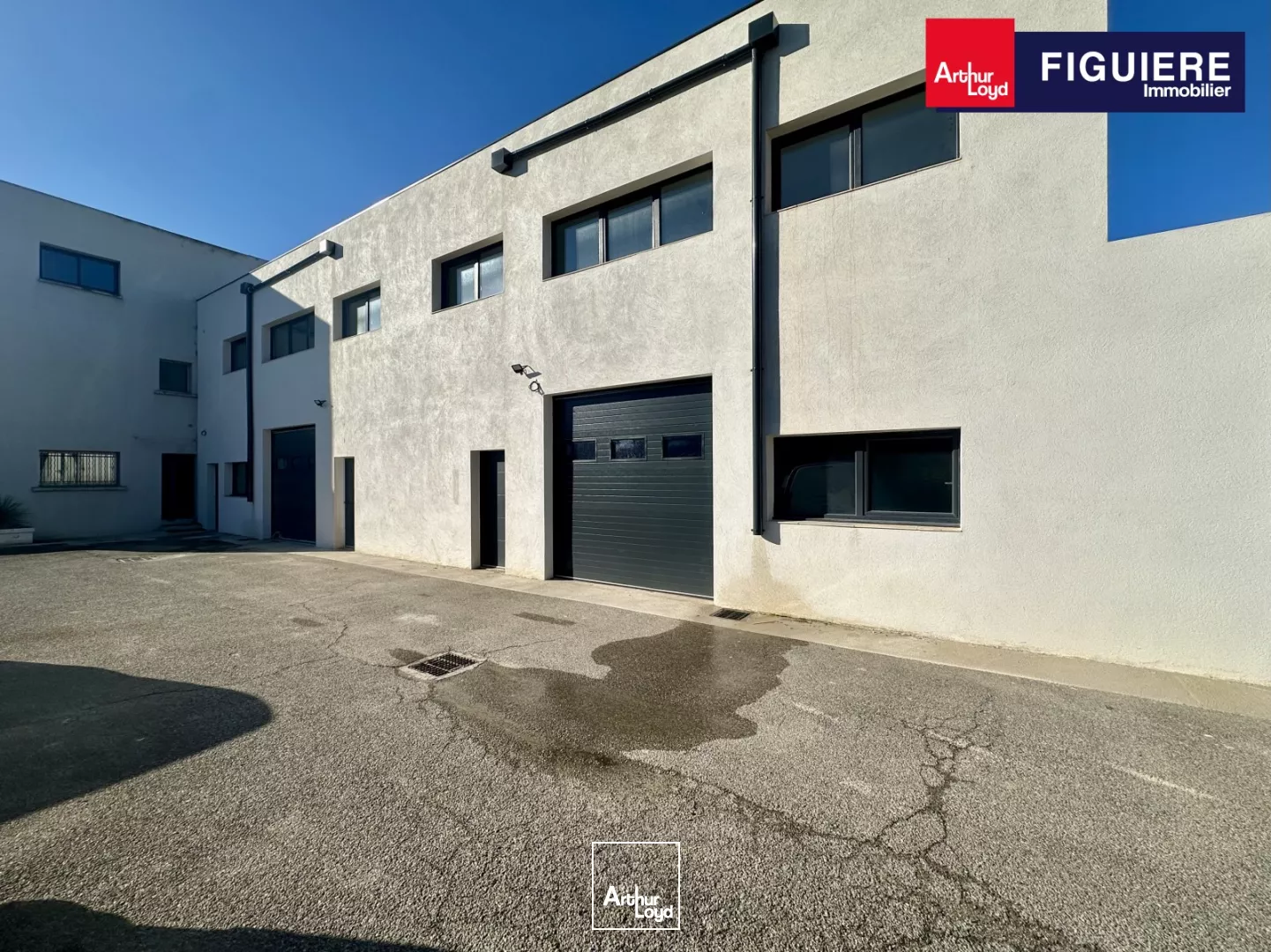 Locaux mixtes rénovés à louer sur la ZA DE L'AGAVON aux PENNES MIRABEAU