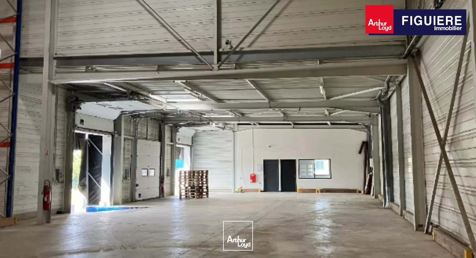 BATIMENT MIXTE INDEPENDANT A LOUER