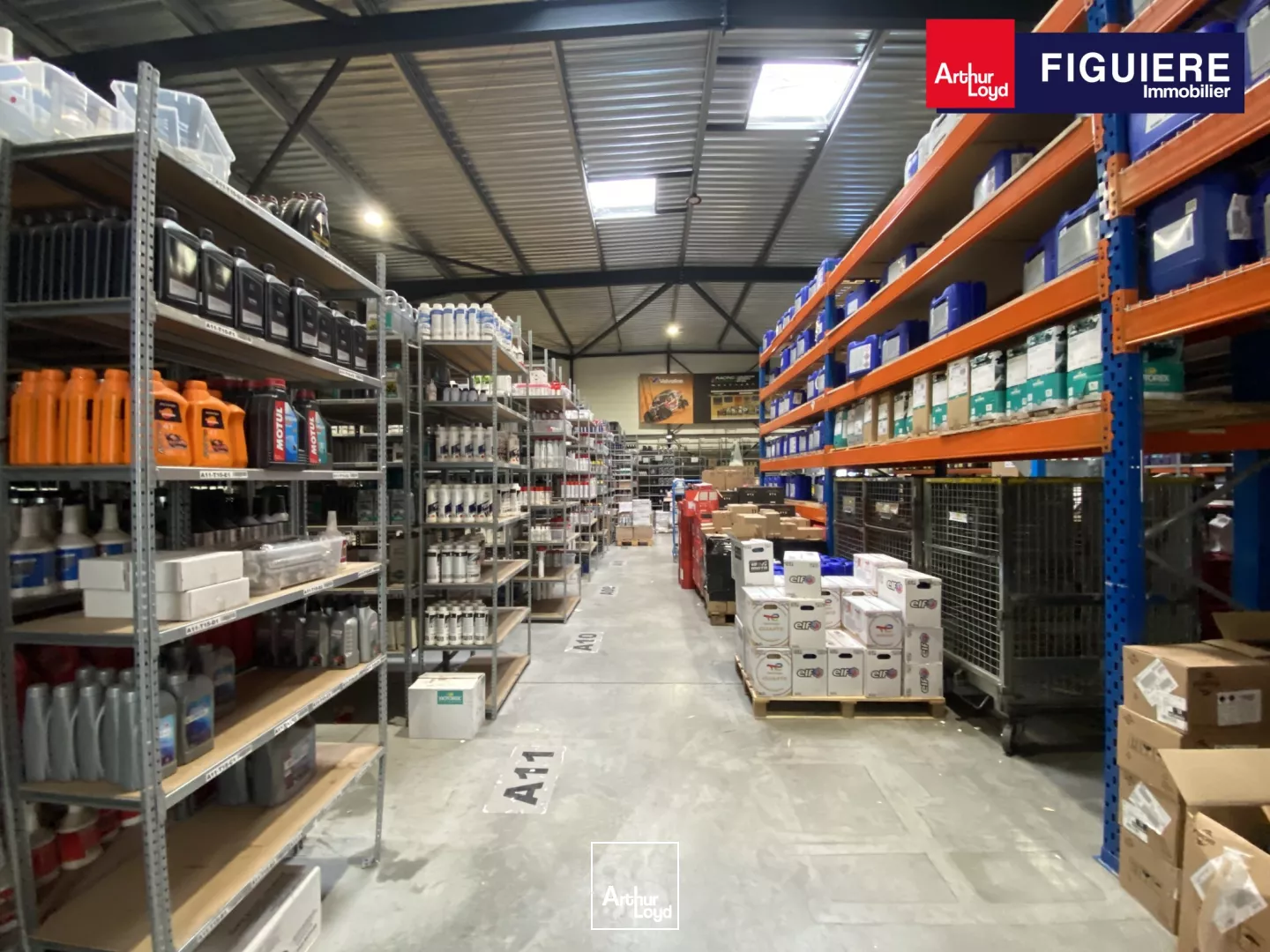 Entrepôt à qui à LOUER sur le Pole d'Activités AIX EN PROVENCE