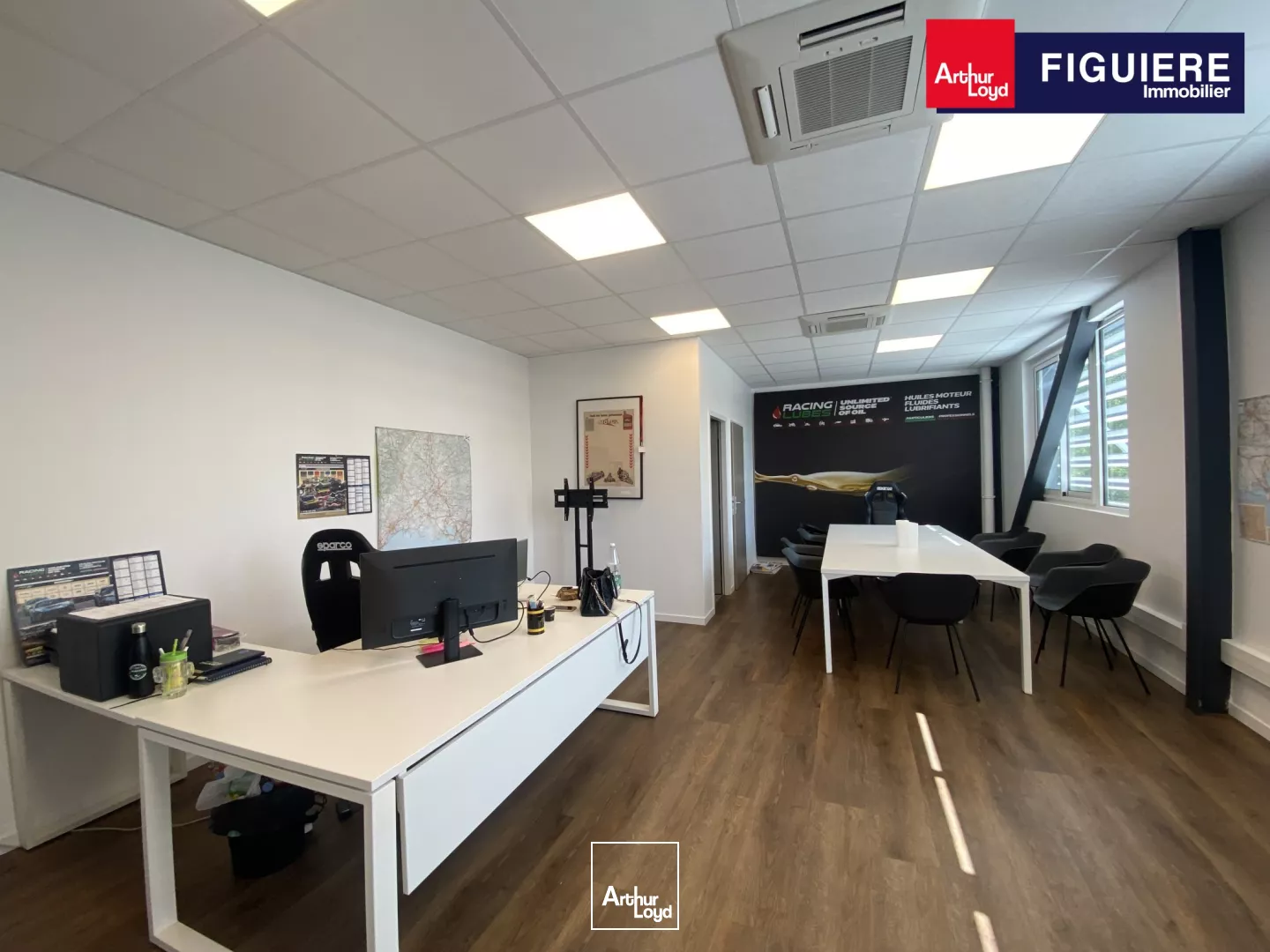 Entrepôts avec grande hauteur et bureaux à LOUER sur AIX EN PROVENCE