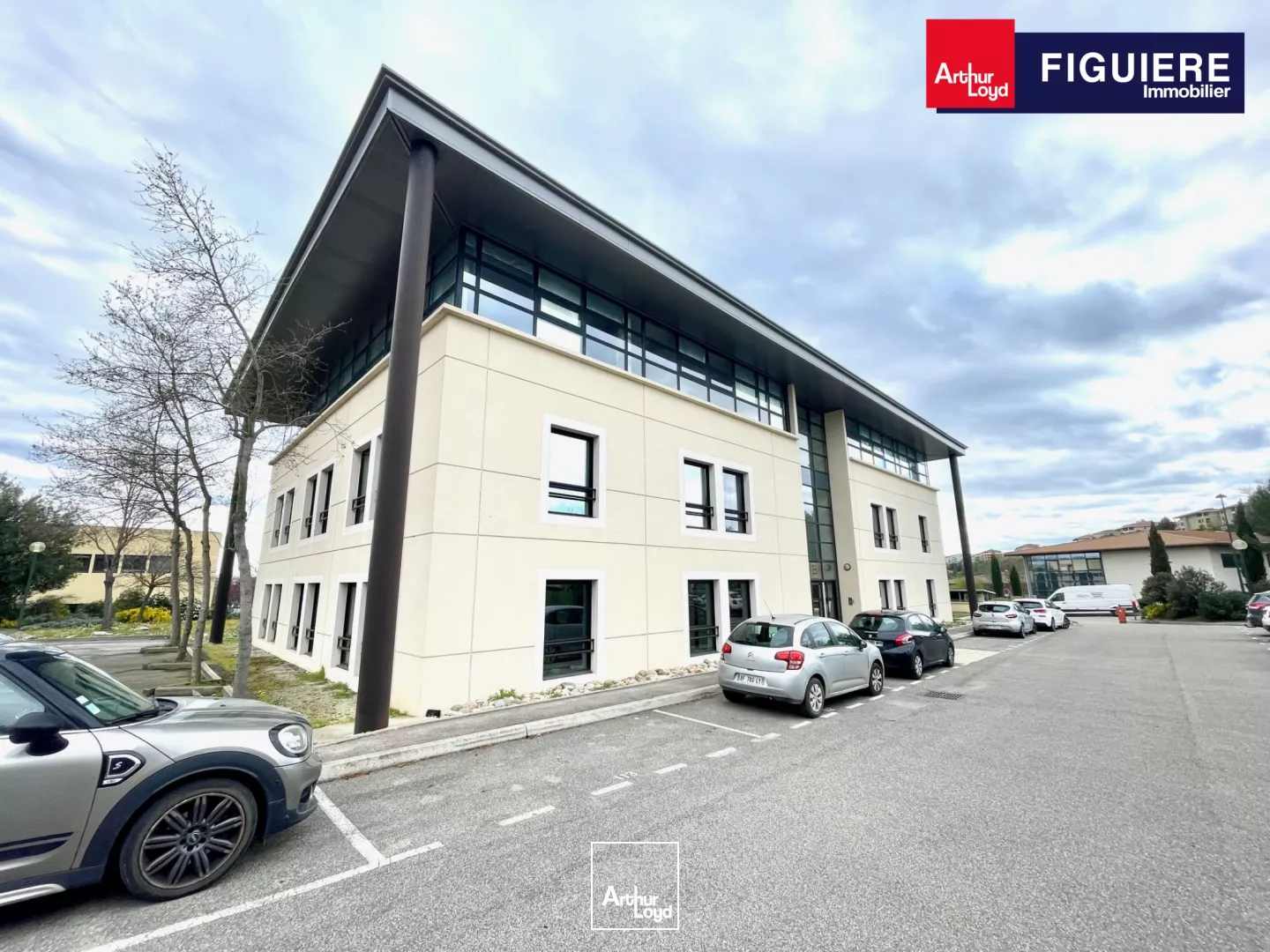 CO-EXCLUSIVITÉ - BUREAUX DE TRES BON STANDING A LOUER