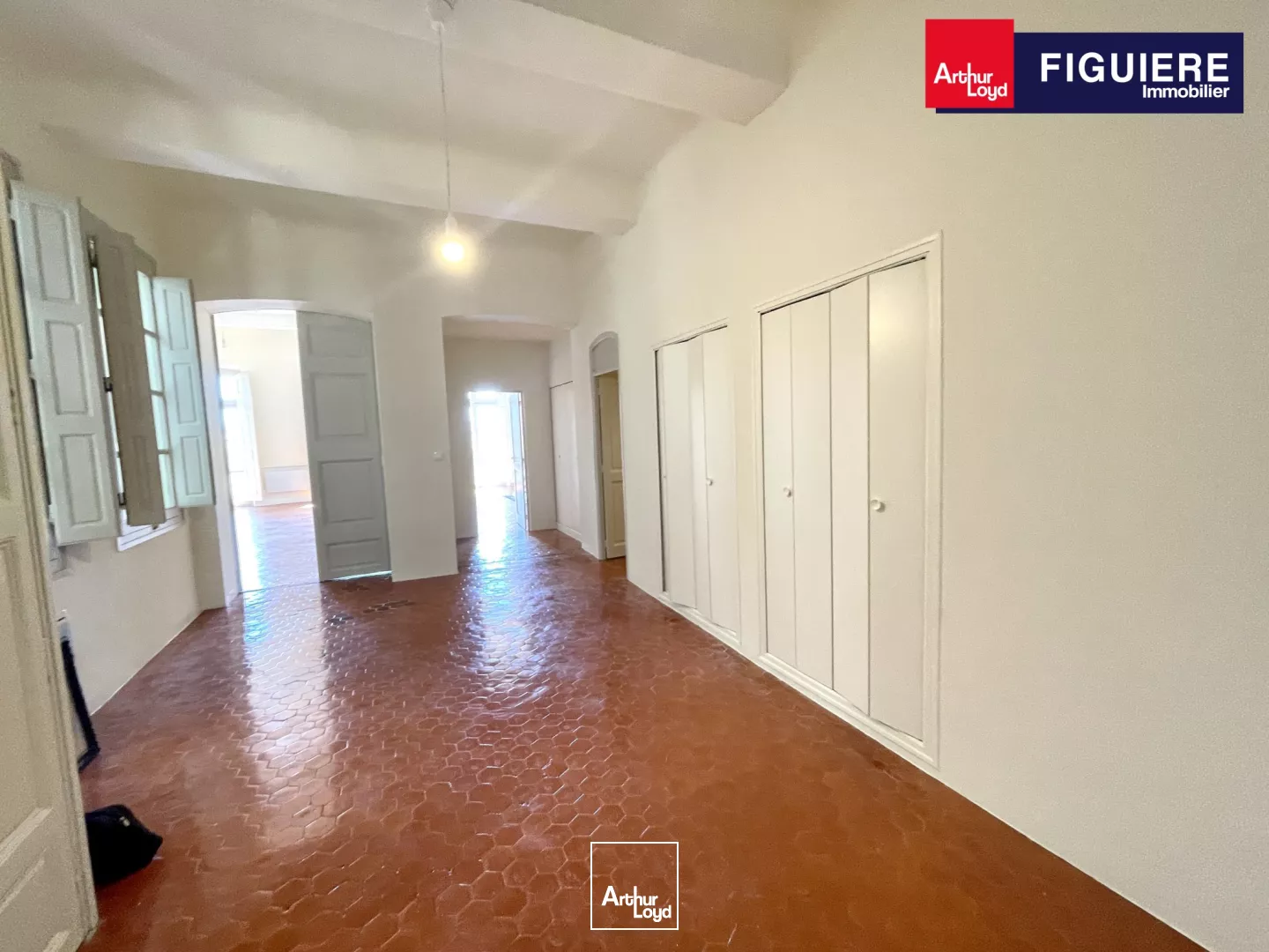 BUREAUX DE STANDING - COURS MIRABEAU