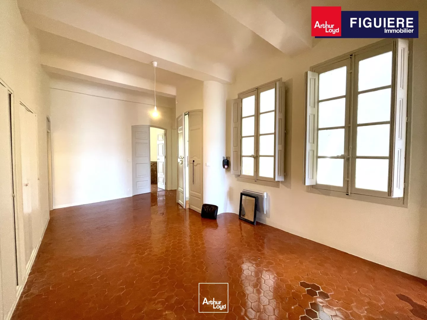 BUREAUX DE STANDING - COURS MIRABEAU