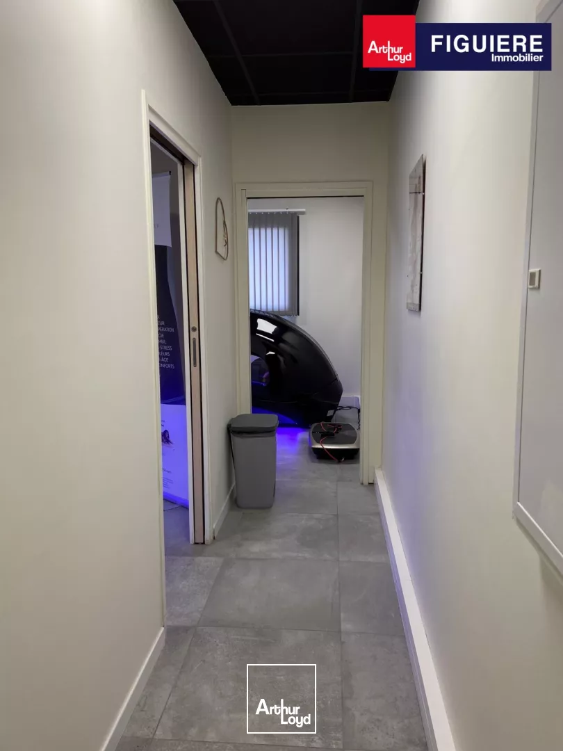 Location CABINET MEDICAL 98 m² dans le POLE MEDICAL de Saint Cannat. 