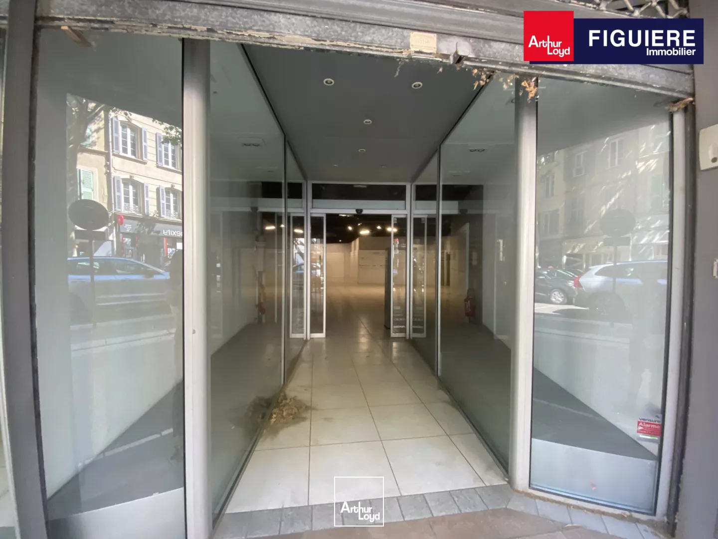 LOCAL COMMERCIAL 150M² A LOUER COURS PRINCIPAL SALON DE PROVENCE