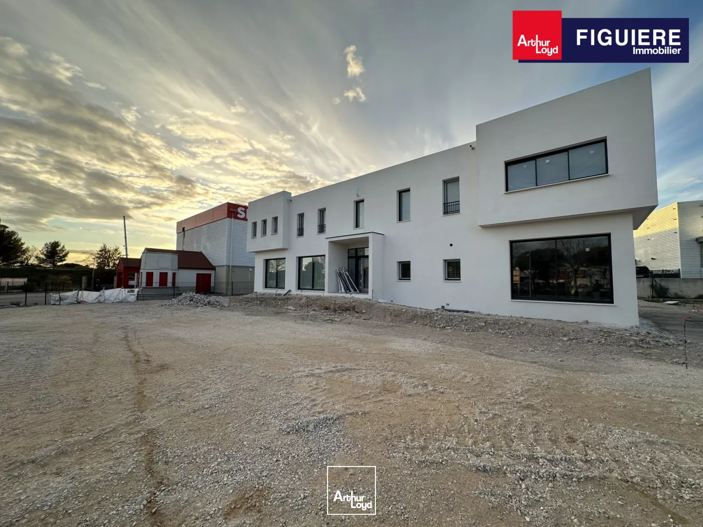 BUREAUX AU SEIN D'UN POLE SANTE A LOUER