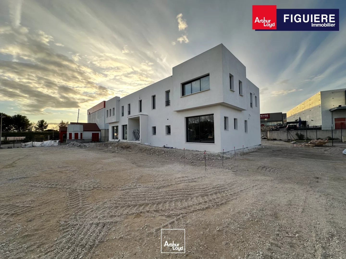 BUREAUX AU SEIN D'UN POLE SANTE A LOUER