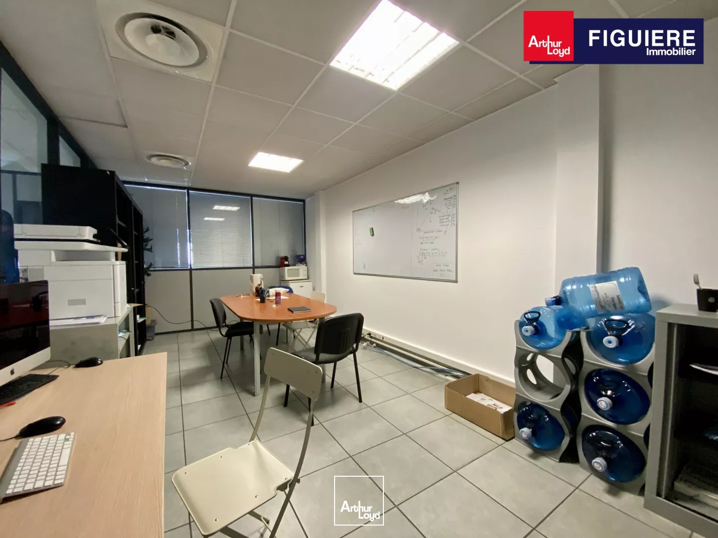 BUREAUX À LOUER EN ÉTAGE PÔLE D'ACTIVITÉS D'AIX EN PROVENCE