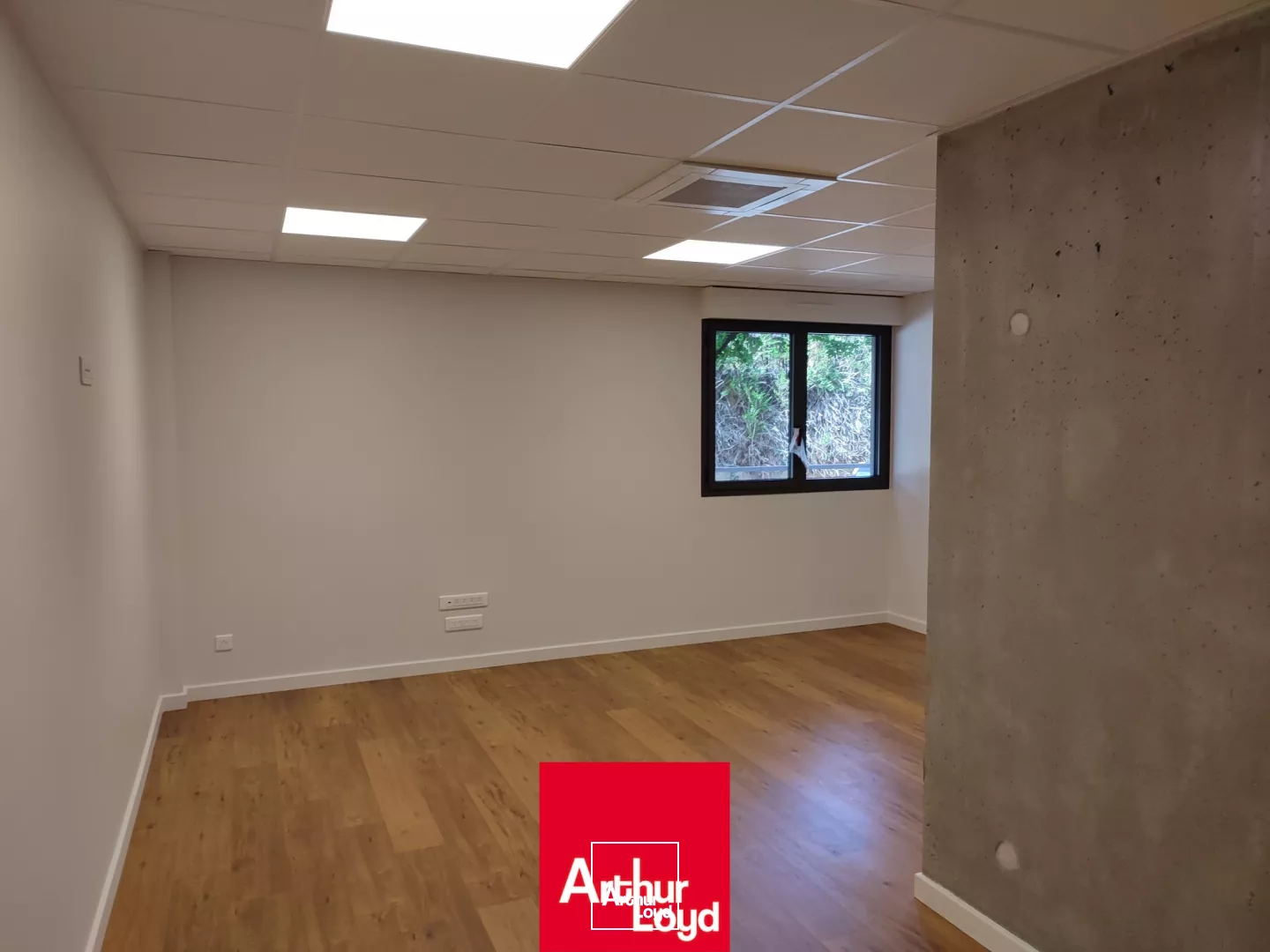 Espace de Bureaux à louer à proximité de Villefranche sur Saône