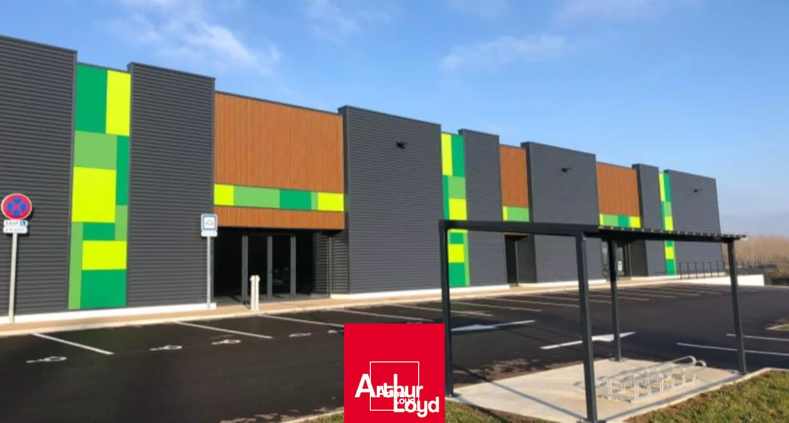 A louer - local commercial VIADOREE à Anse