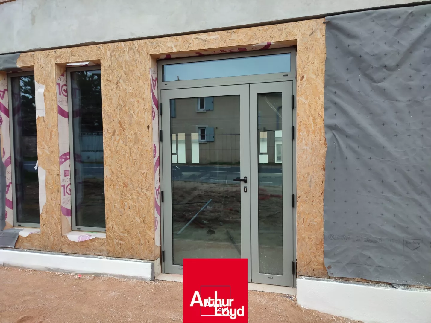 A VENDRE - Bureaux neufs - TREVOUX (01600)