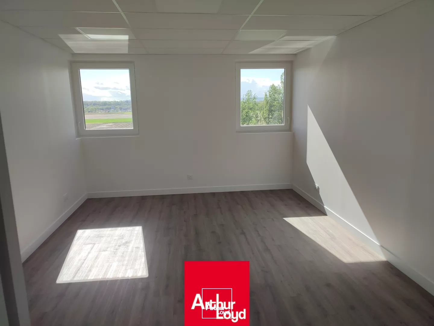 Bureaux A LOUER - GENAY