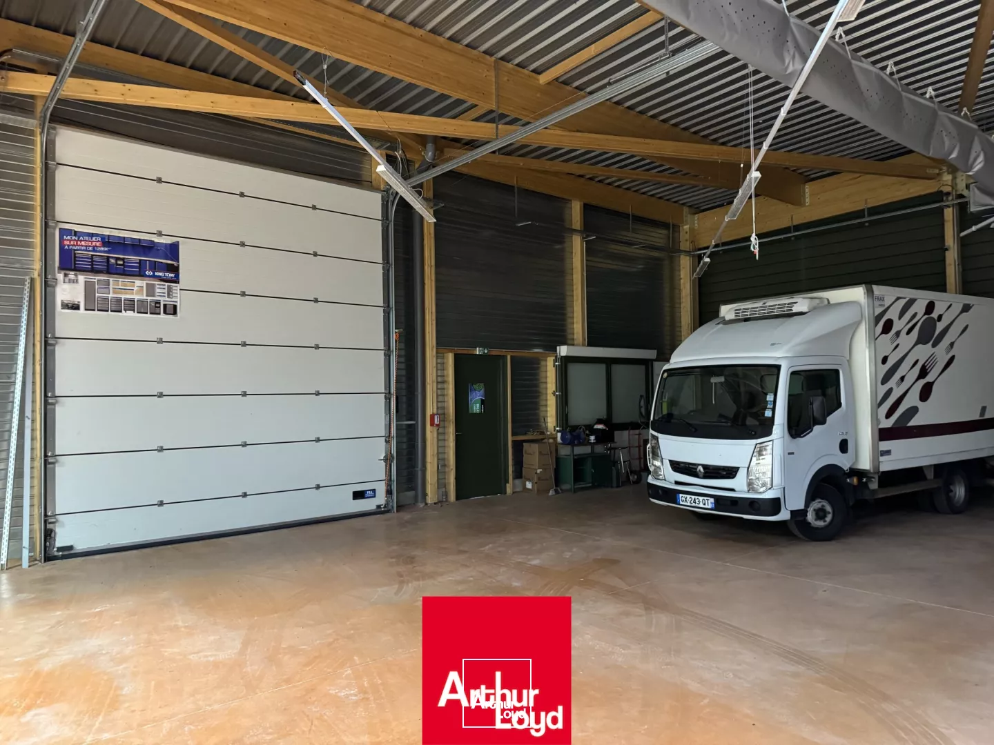 Local d'activité en très bon état à louer à LETRA