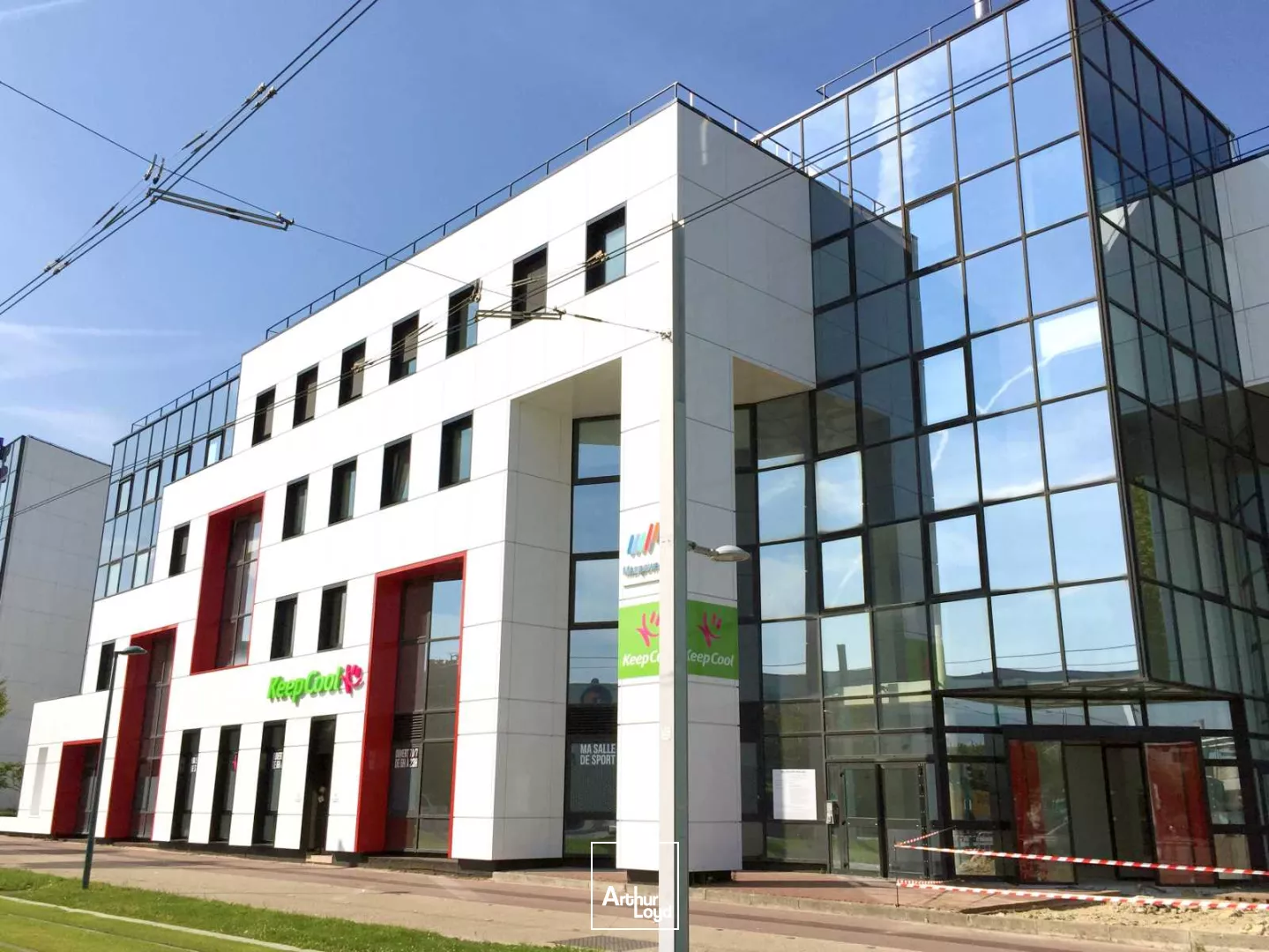Bureaux modulables à louer à Gennevilliers - Parkings et services de proximité