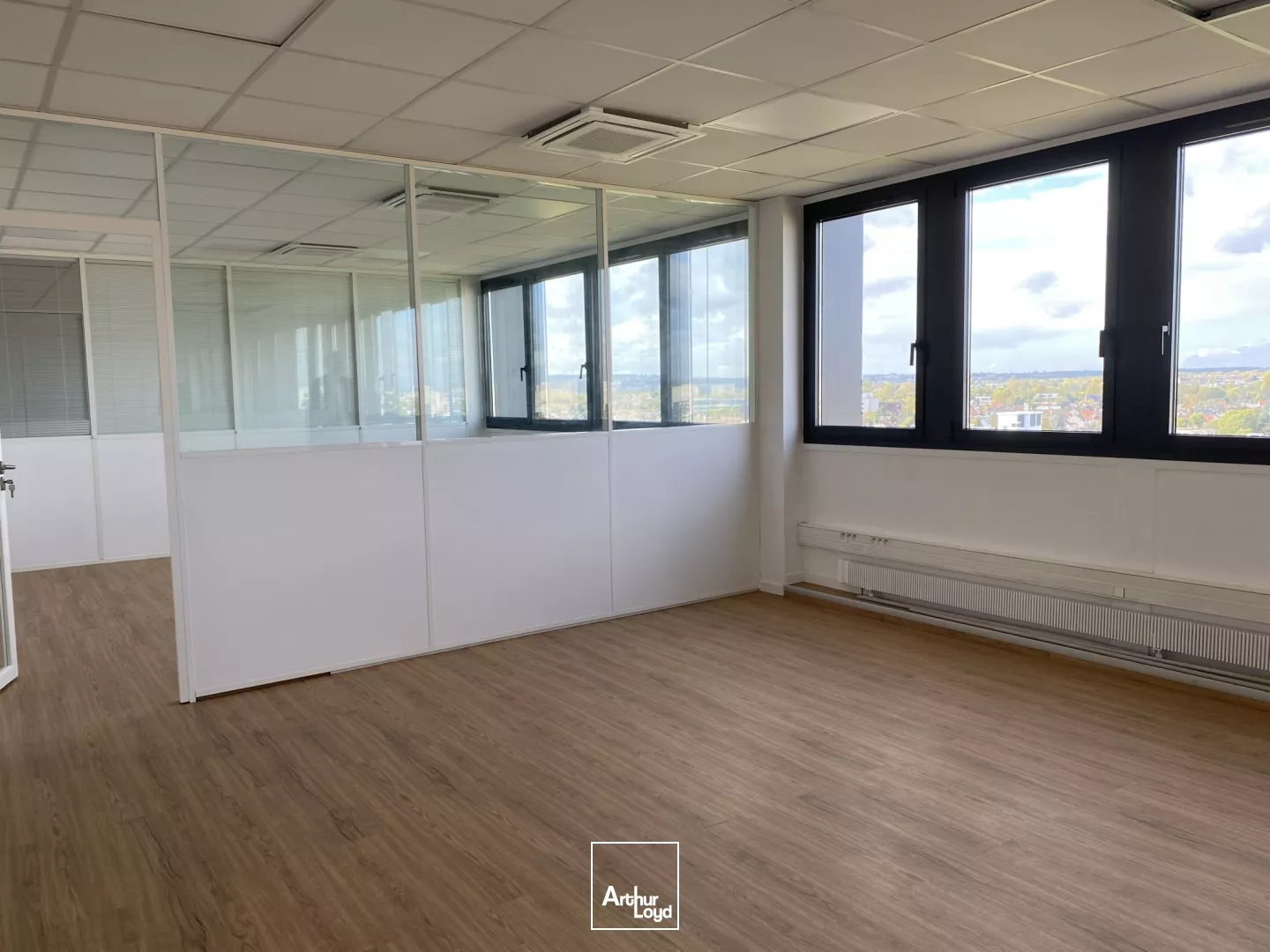 Rueil Malmaison / location bureaux immeuble CYTEO 