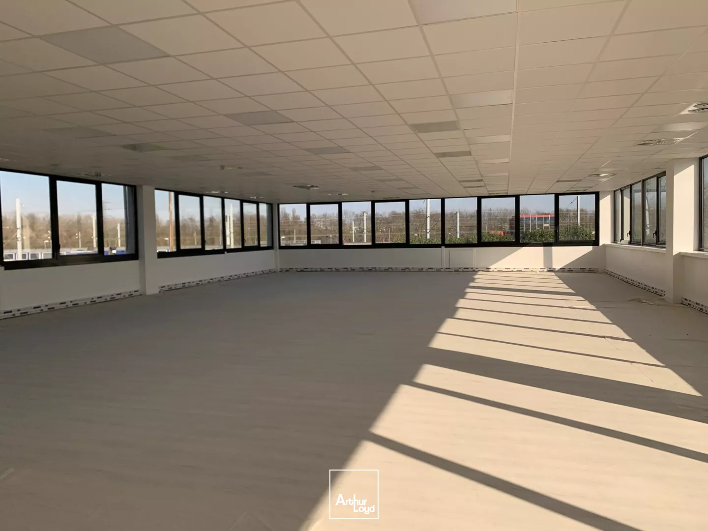 Bureaux de standing à Gennevilliers - Proximité A86 -