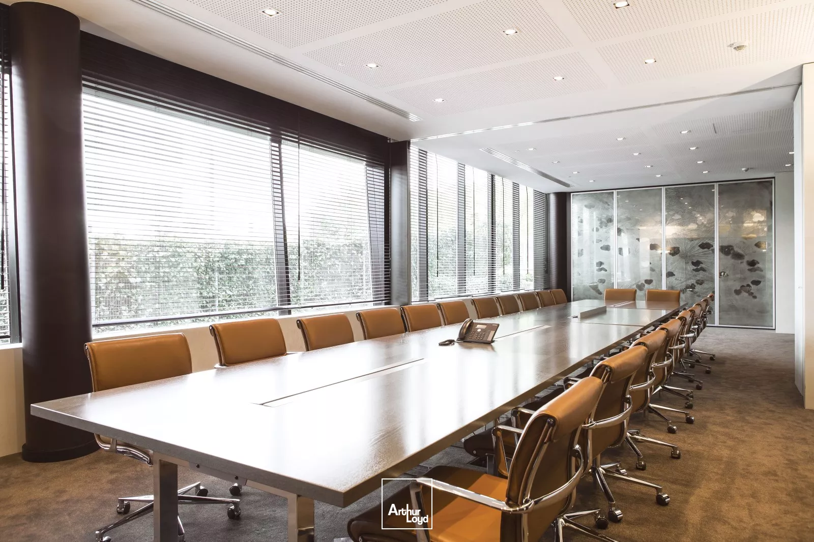 West Plaza à Colombes - Bureaux lumineux - Nombreux services sur site - Terrasses et cadre exceptionnel