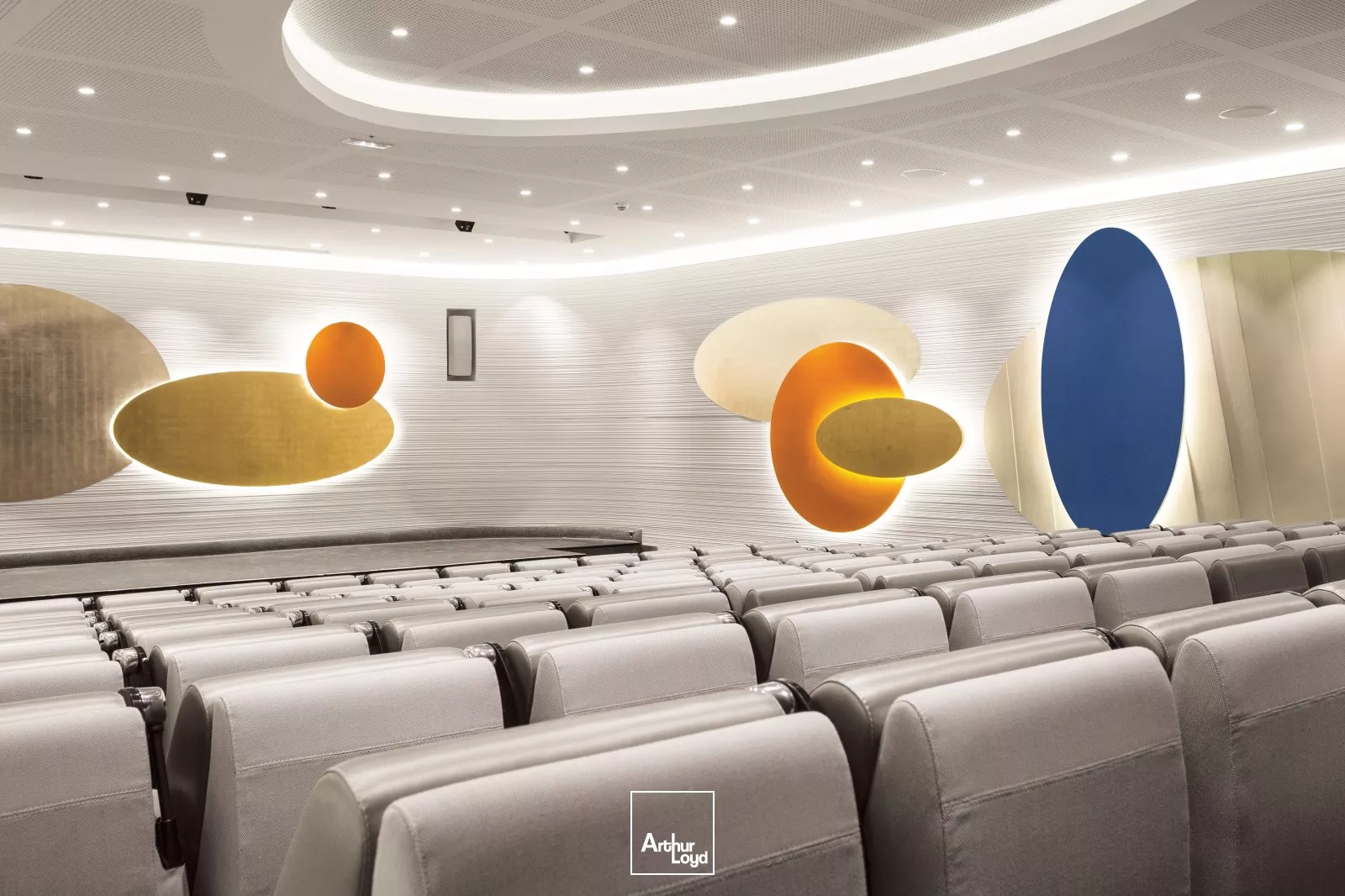 West Plaza à Colombes - Bureaux lumineux - Nombreux services sur site - Terrasses et cadre exceptionnel