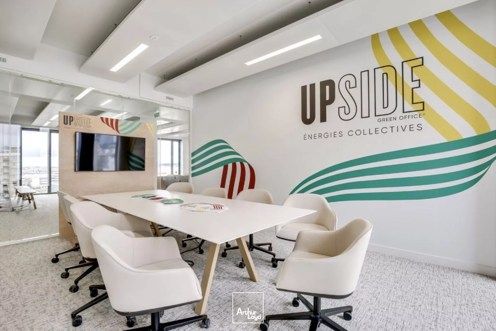 Bureaux neufs et très lumineux - Nombreux services de qualité - RER A au pied de l'immeuble - Green Office