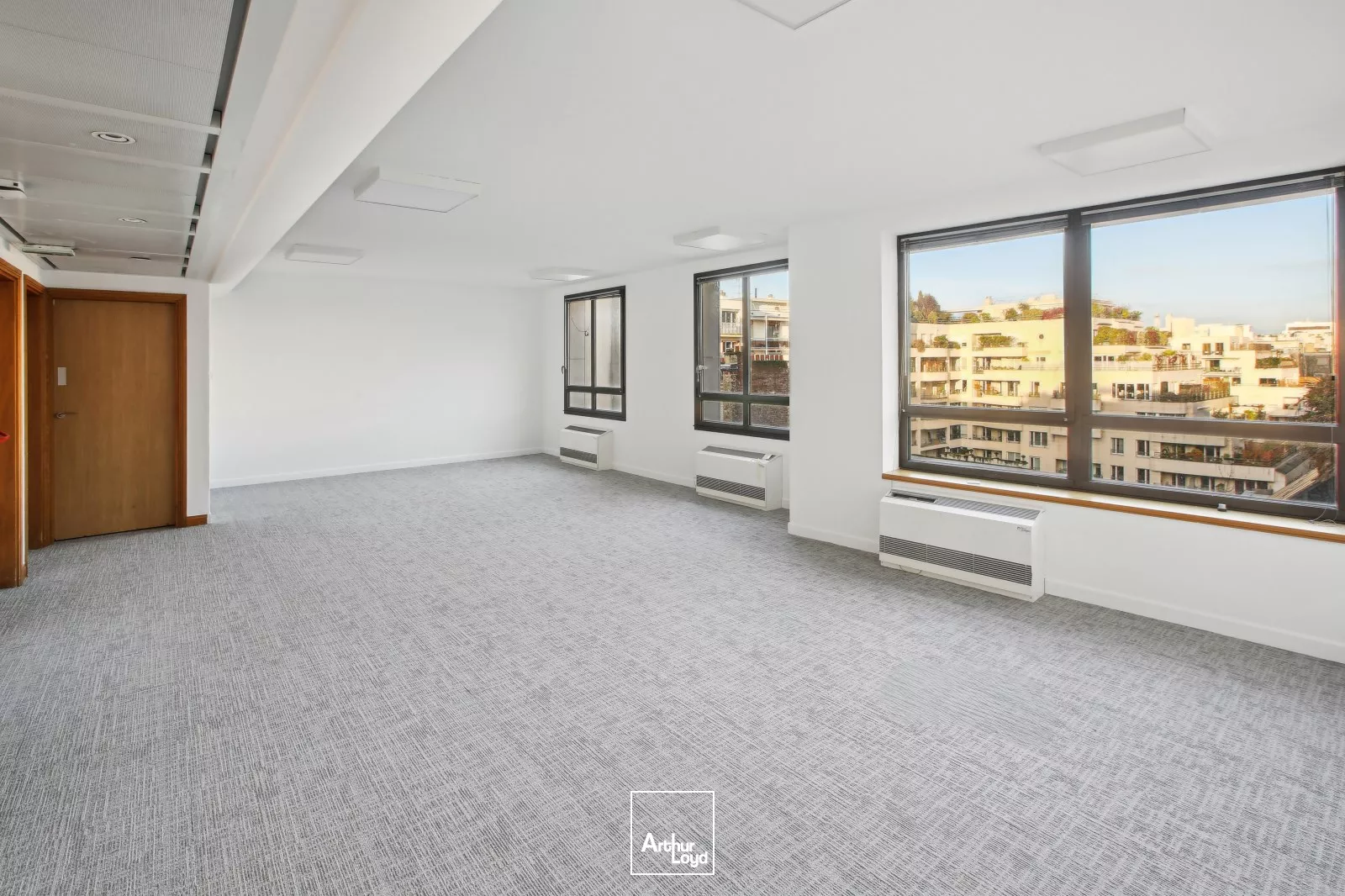 Bureaux fonctionnels proche du Métro - Bail de courte durée