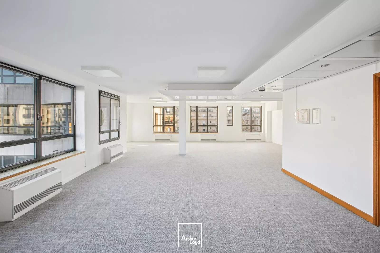 Bureaux fonctionnels proche du Métro - Bail de courte durée