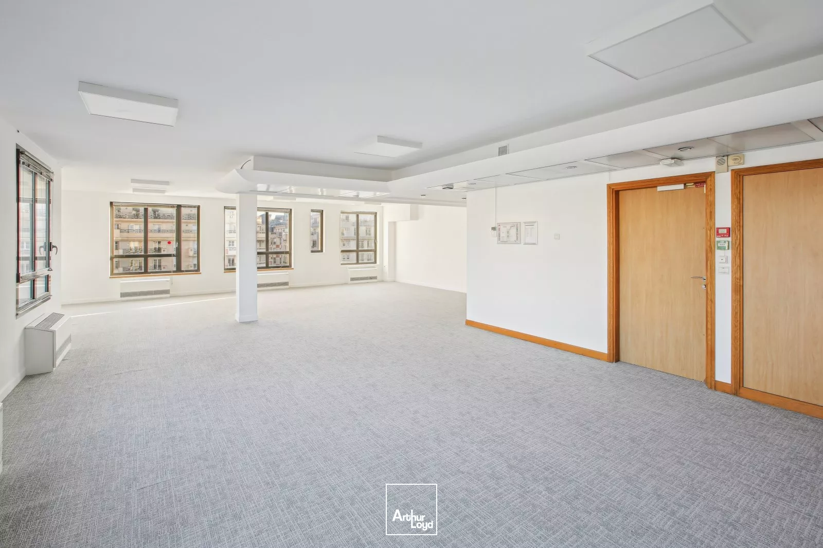 Bureaux fonctionnels proche du Métro - Bail de courte durée