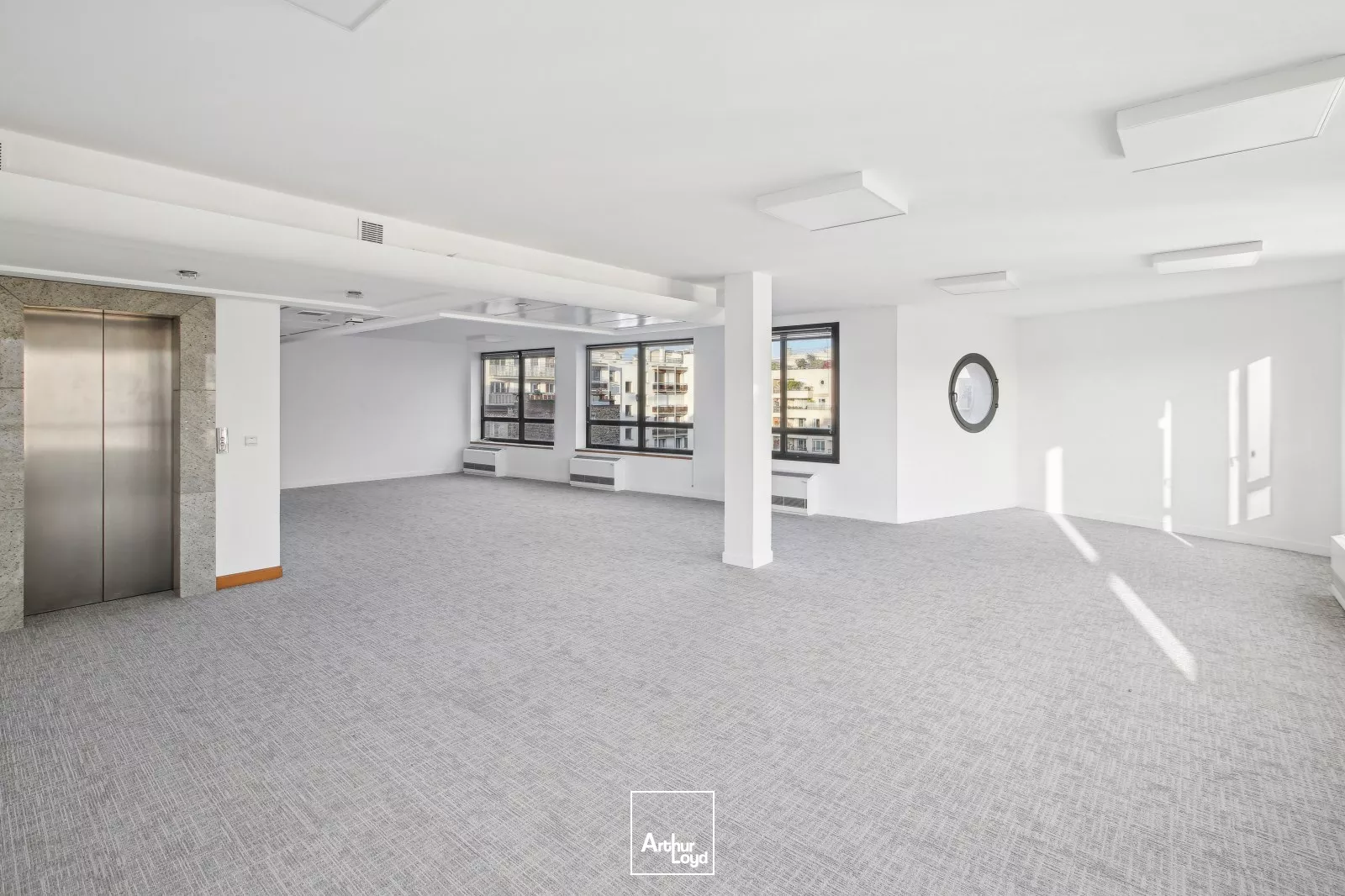 Bureaux fonctionnels proche du Métro - Bail de courte durée