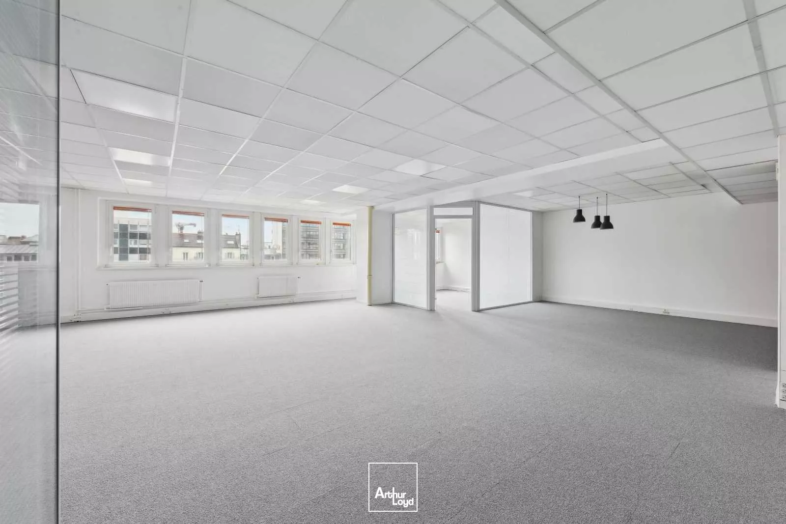 BUREAUX FONCTIONNELS - RARE SUR LE SECTEUR - NEUILLY SUR SEINE PROCHE METRO