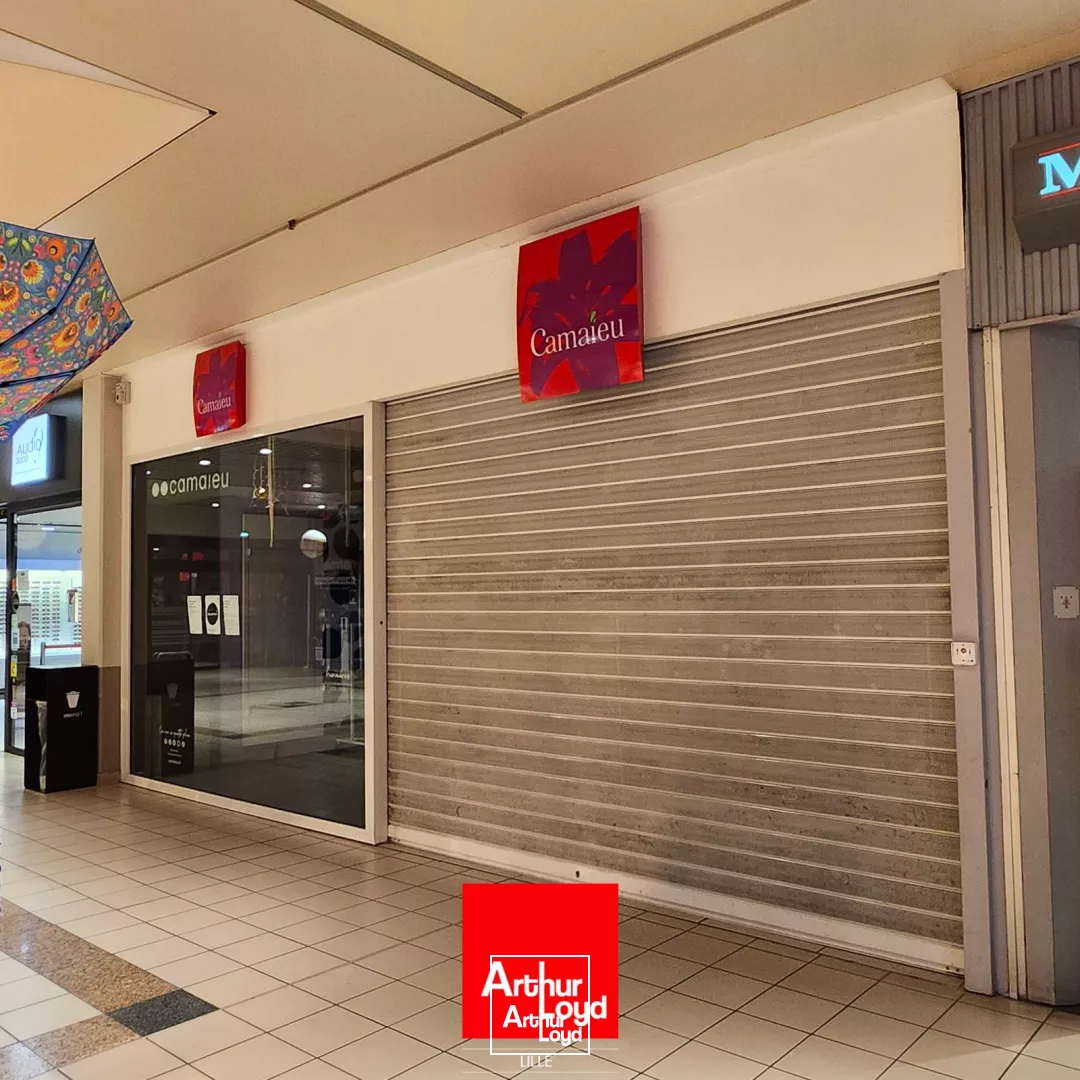 Cellule de 300m2 env disponible dans la galerie marchande de Carrefour Liévin