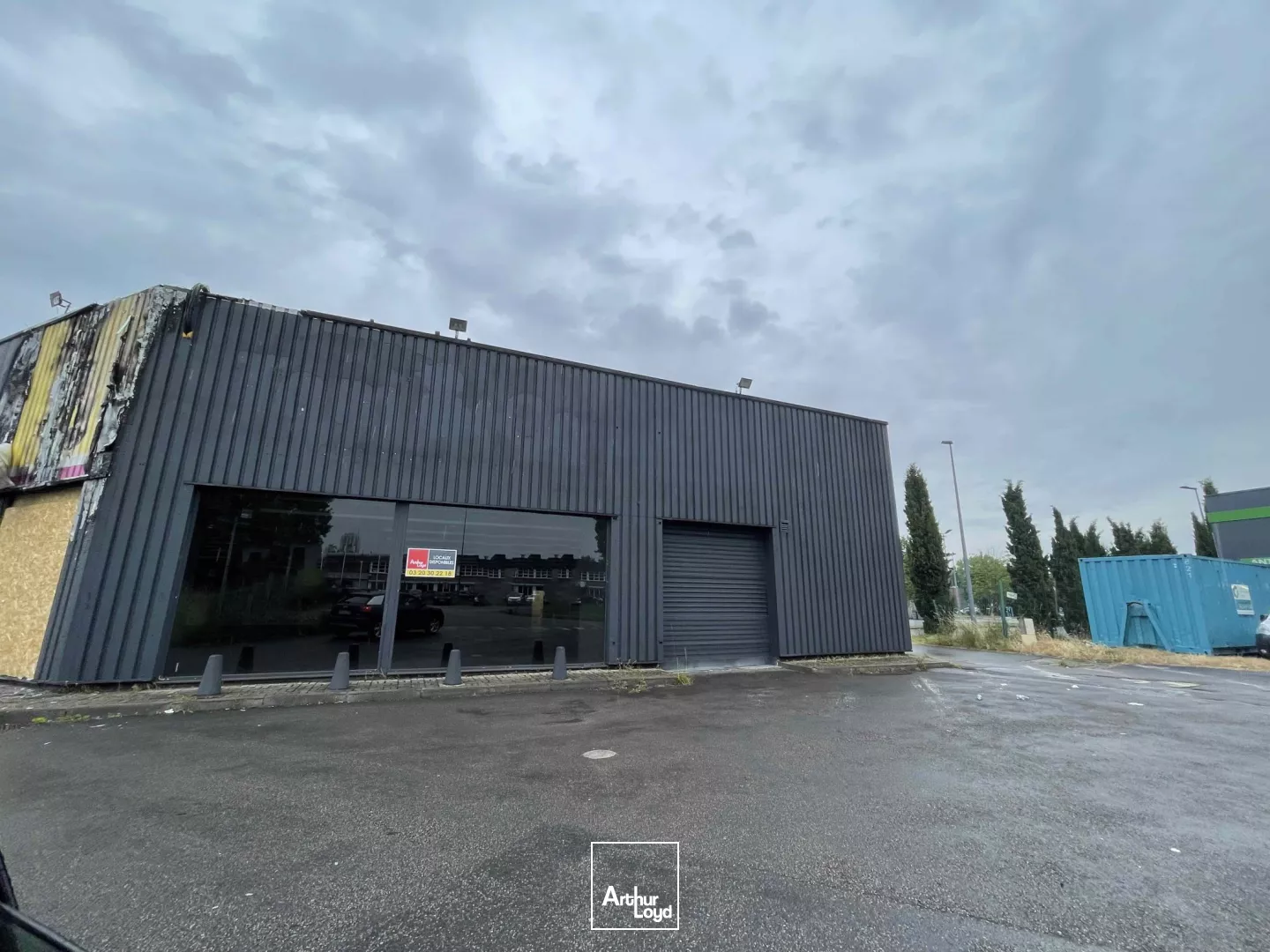 RARE! Zone Auchan ARRAS local de 675m2 à louer