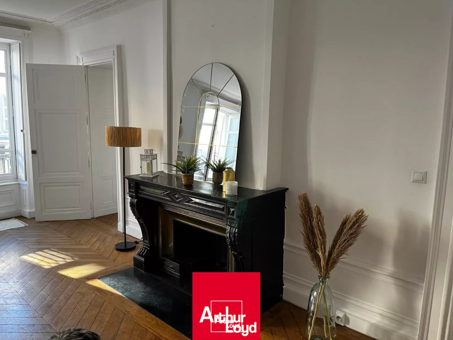 A louer, bureaux emplacement n°1 rue Nationale à Villefranche sur Saône.