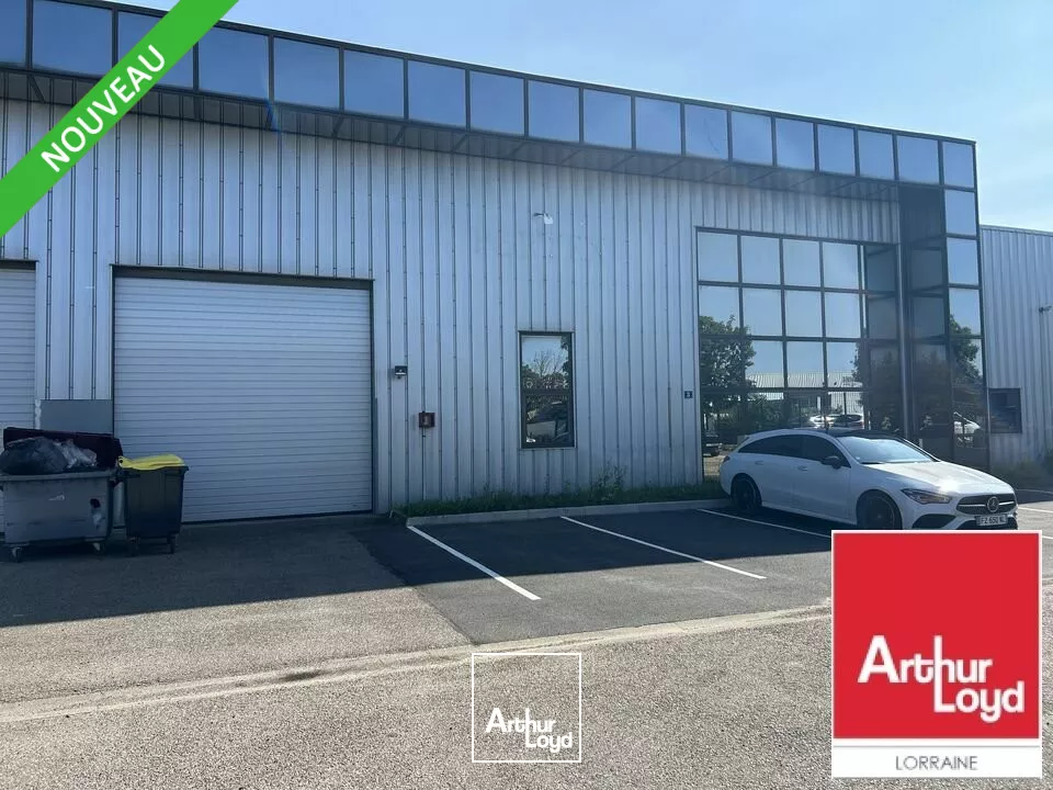 LOCAL D'ACTIVITE - ENTREPOT à VENDRE de 1000 m²