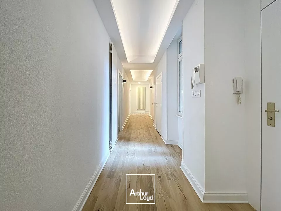 BUREAUX à LOUER de 207 m²