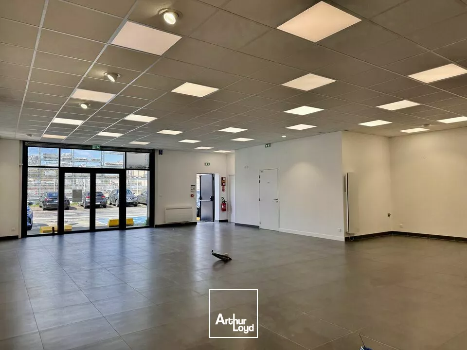 LE HAVRE - LOCAUX D'ACTIVITÉS 349 M2