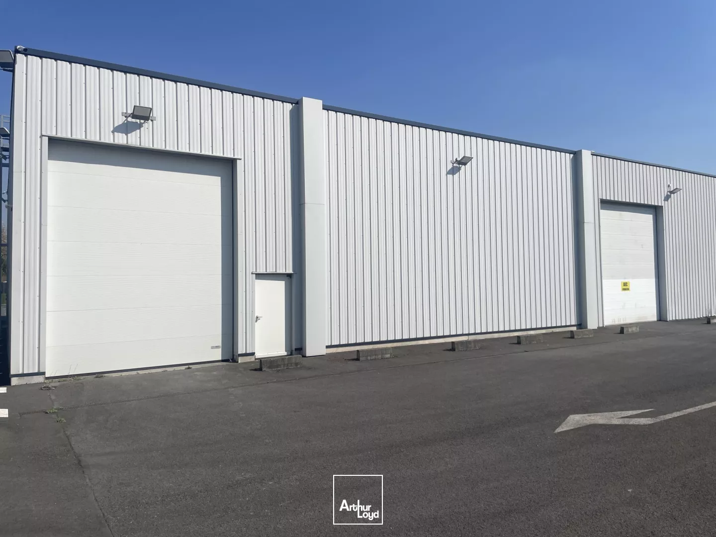 Entrepôts et bureaux à louer - ZI Est - ARRAS