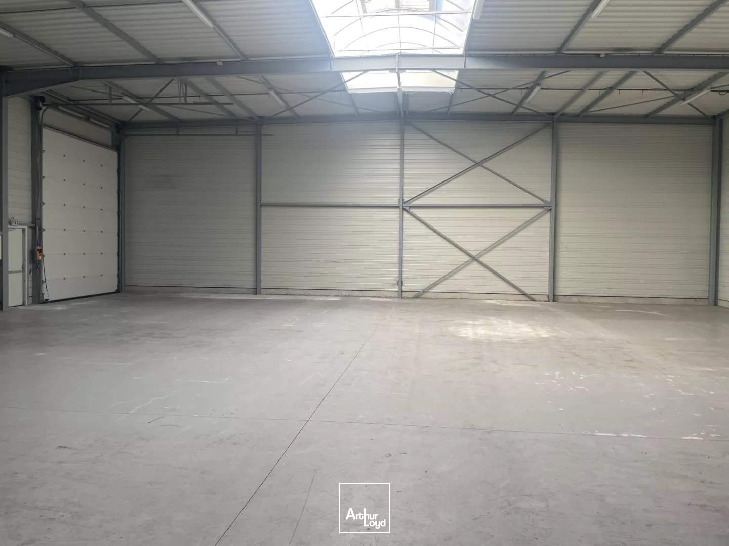 Entrepôts et bureaux à louer - ZI Est - ARRAS