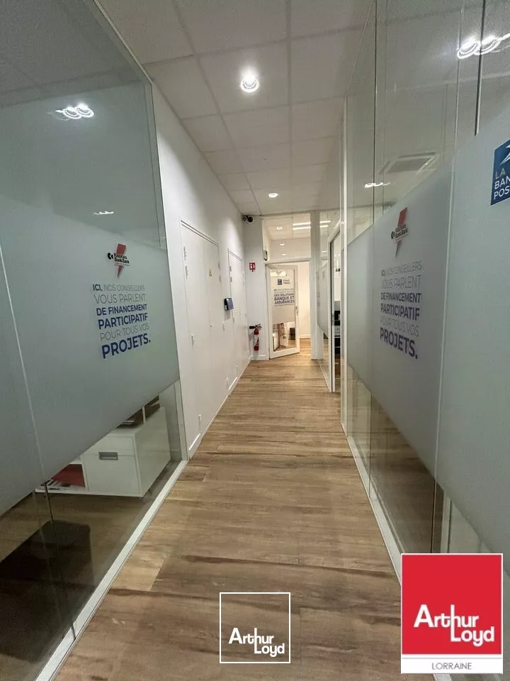 LOCAL COMMERCIAL à LOUER de 279 m²