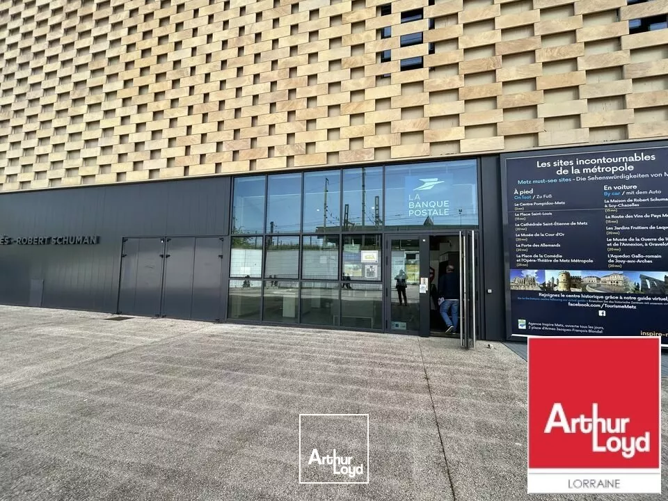 LOCAL COMMERCIAL à LOUER de 279 m²