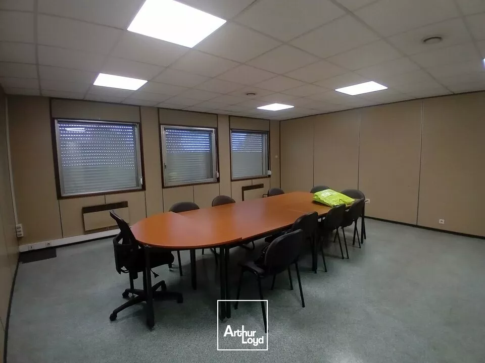 Montceau Les Mines- Local commercial 2191 m²