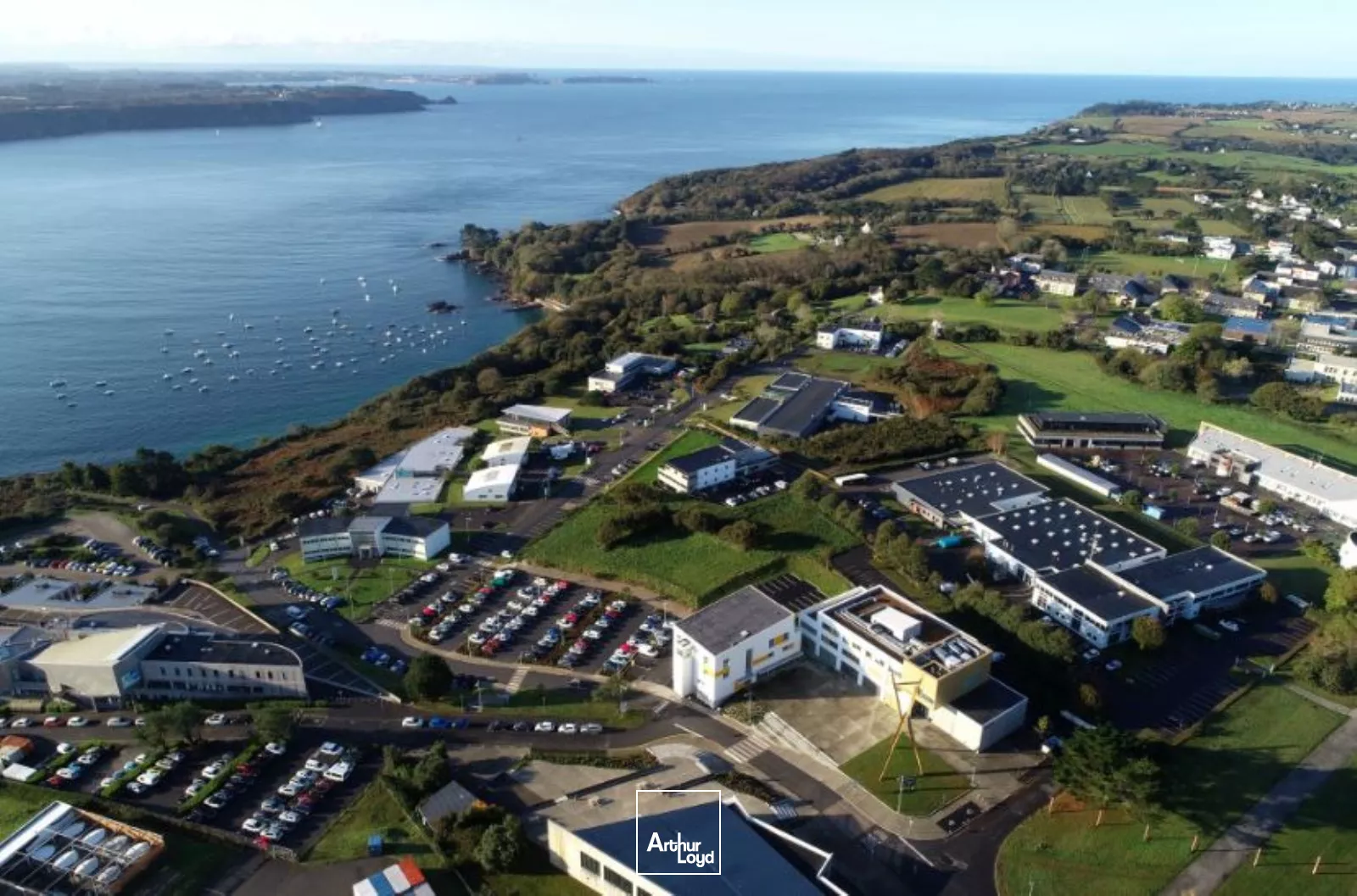 PLATEAU DE BUREAUX 4010M² AVEC VUE MER - TECHNOPOLE DE PLOUZANE