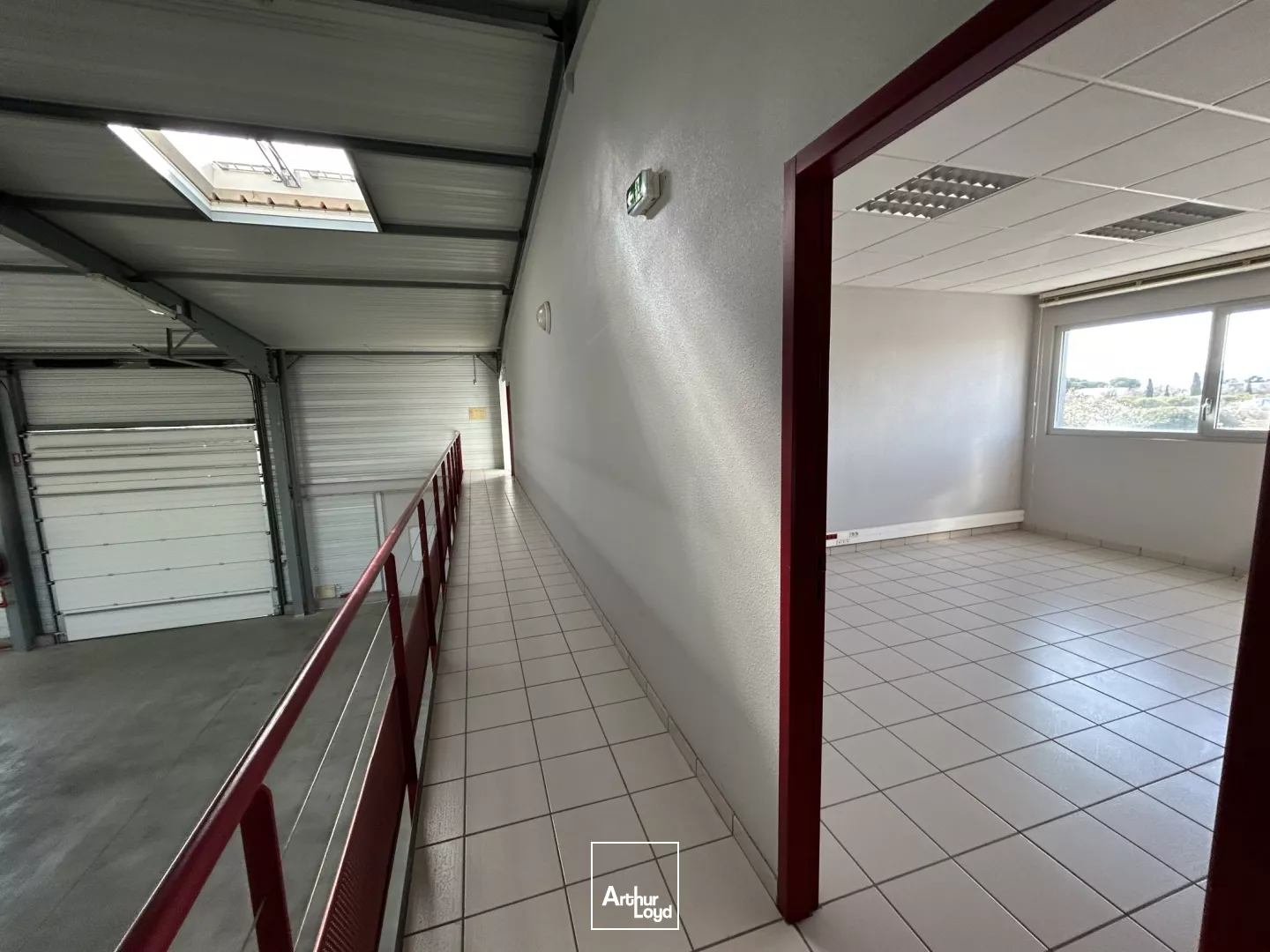 Local d'activité à vendre 