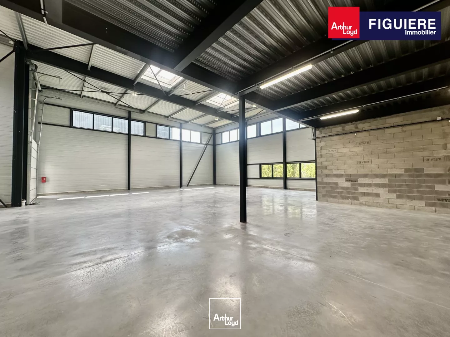 Bâtiment d'activités neuf à louer sur VENELLES