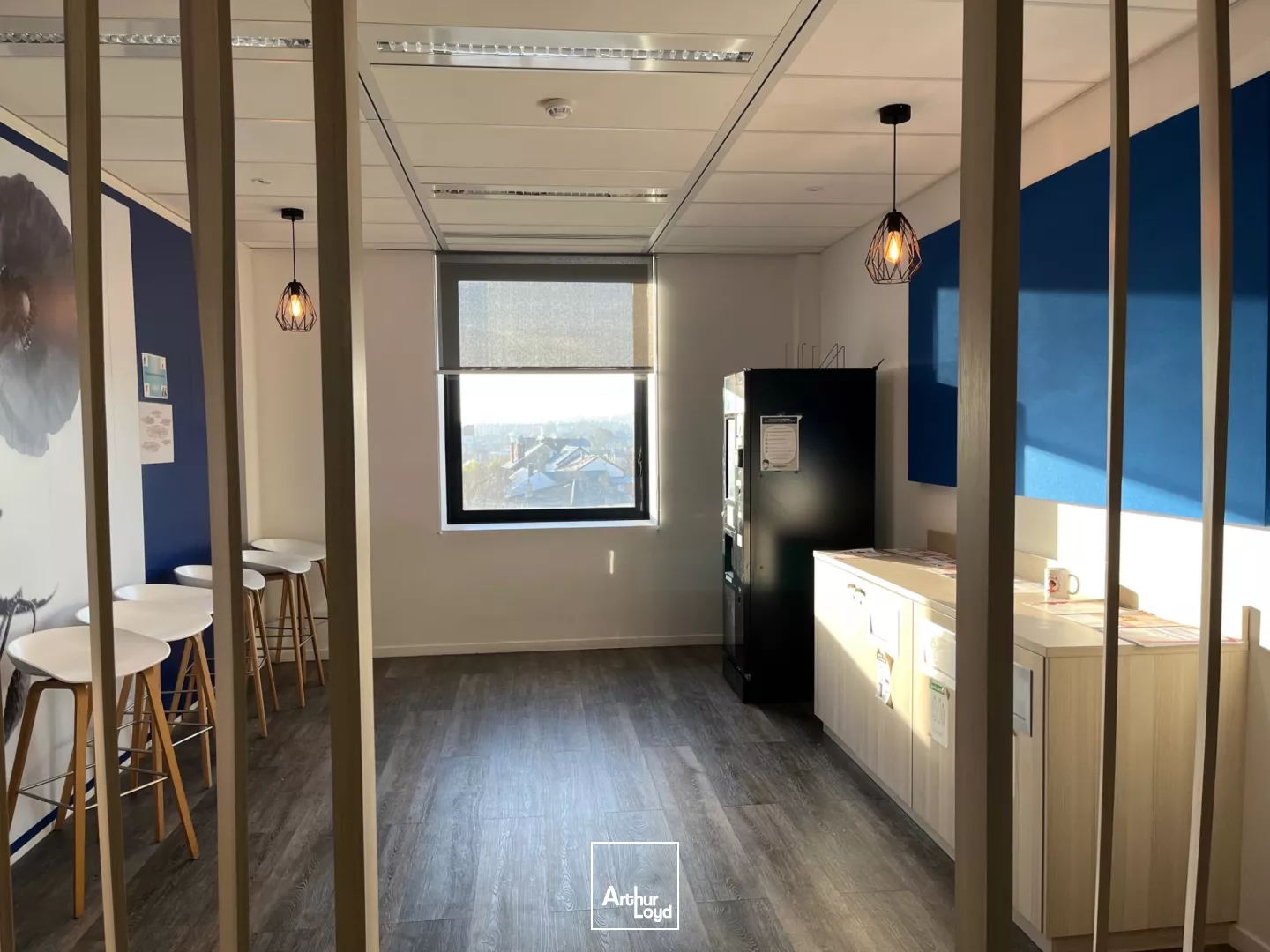 IMMEUBLE DE BUREAUX A LOUER PIED DE GARE ERMONT-EAUBONNE