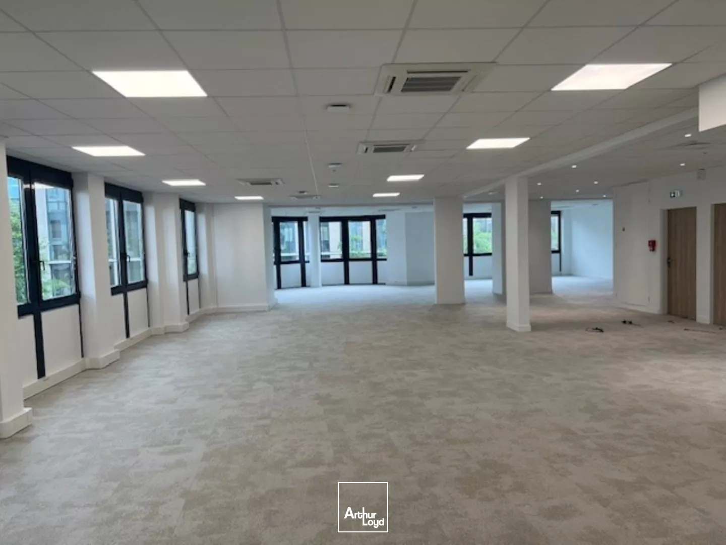 RARE SUR BOURG LA REINE !