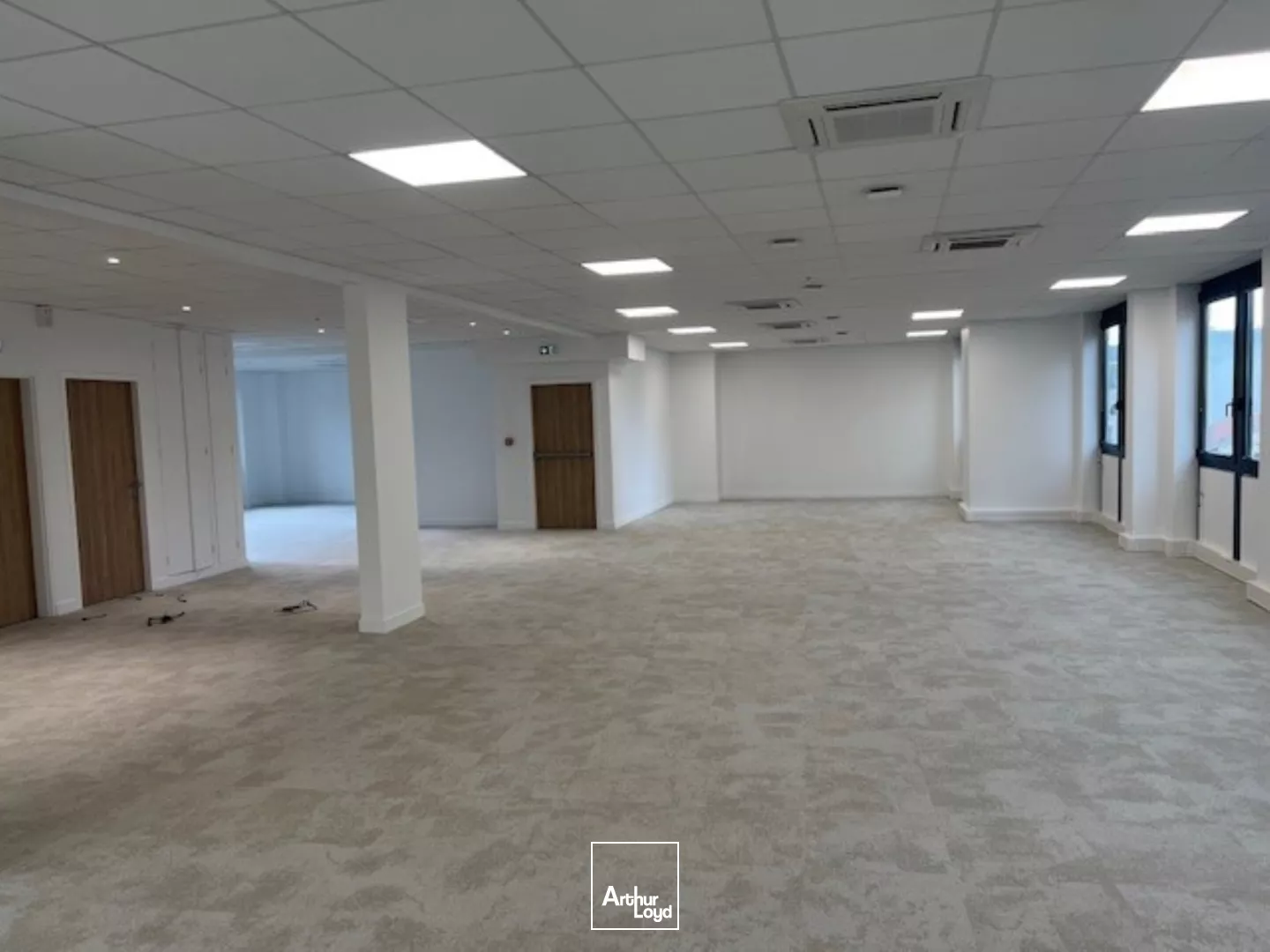 RARE SUR BOURG LA REINE !