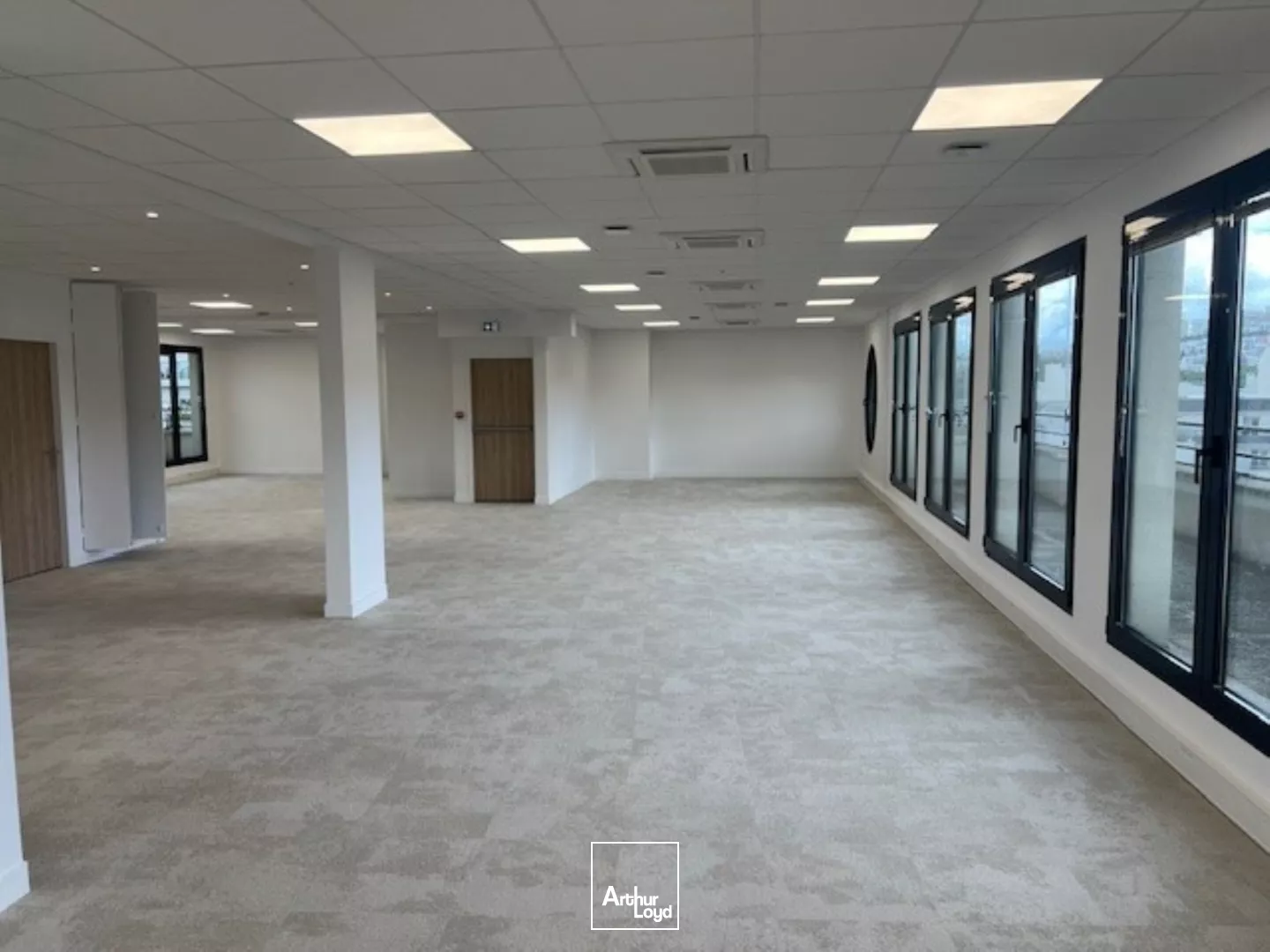 RARE SUR BOURG LA REINE !