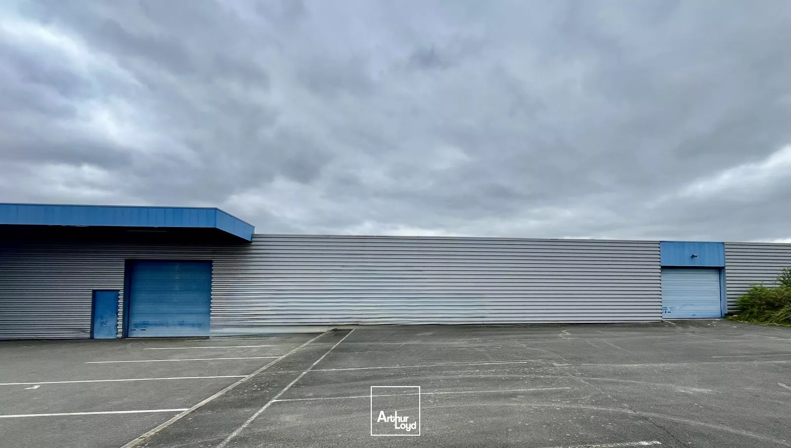 Bâtiment d'activité à louer 1885m2 à Fleury les Aubrais