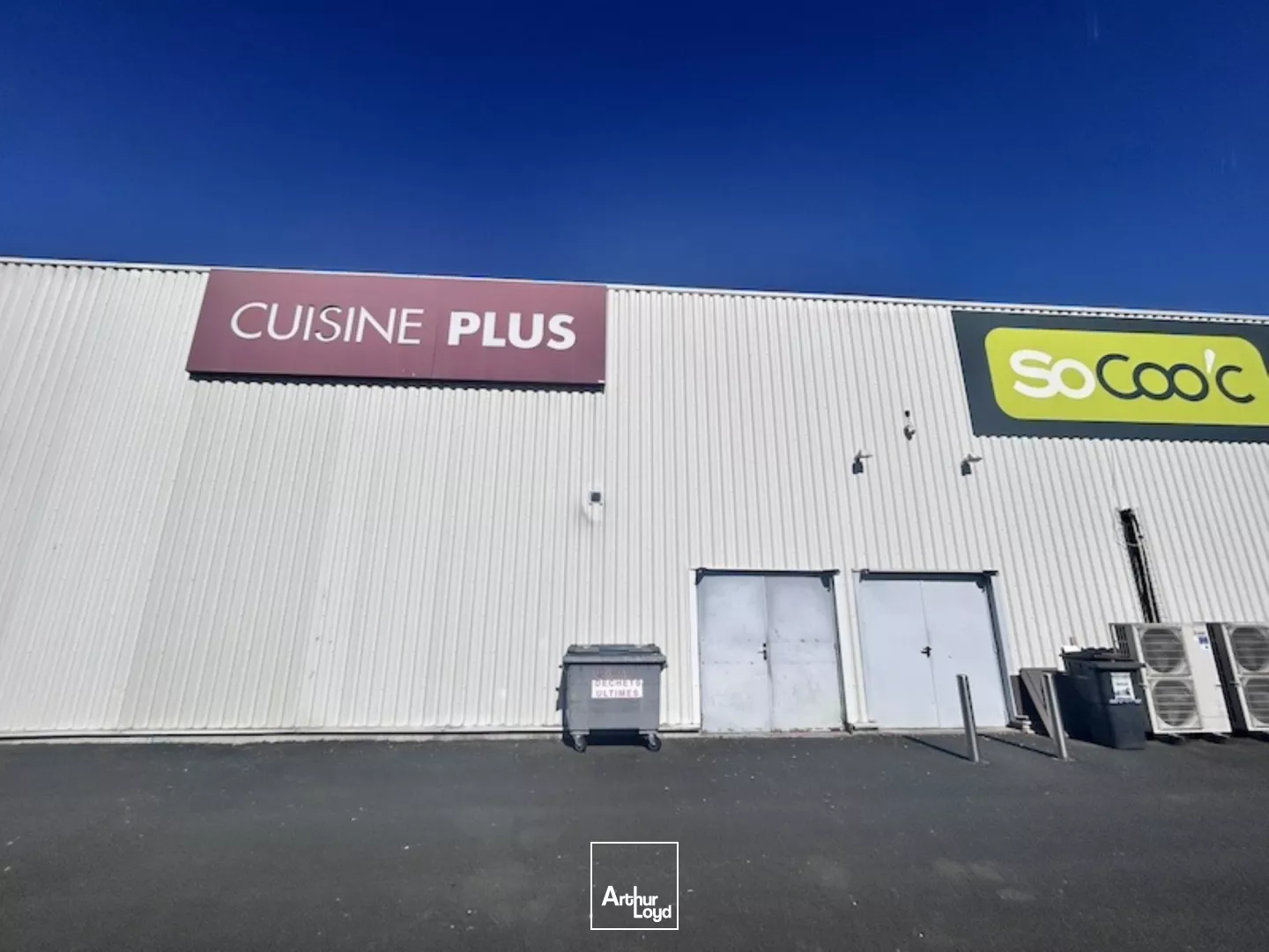 MACON SUD - LOCAL COMMERCIAL A LOUER - FACADE RD